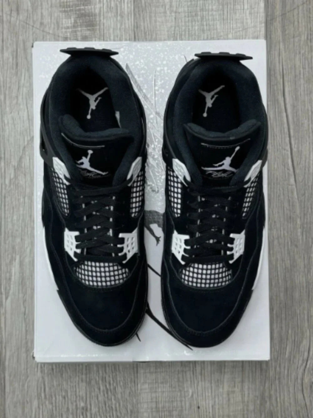 Air Jordan 4 Retro White Thunder